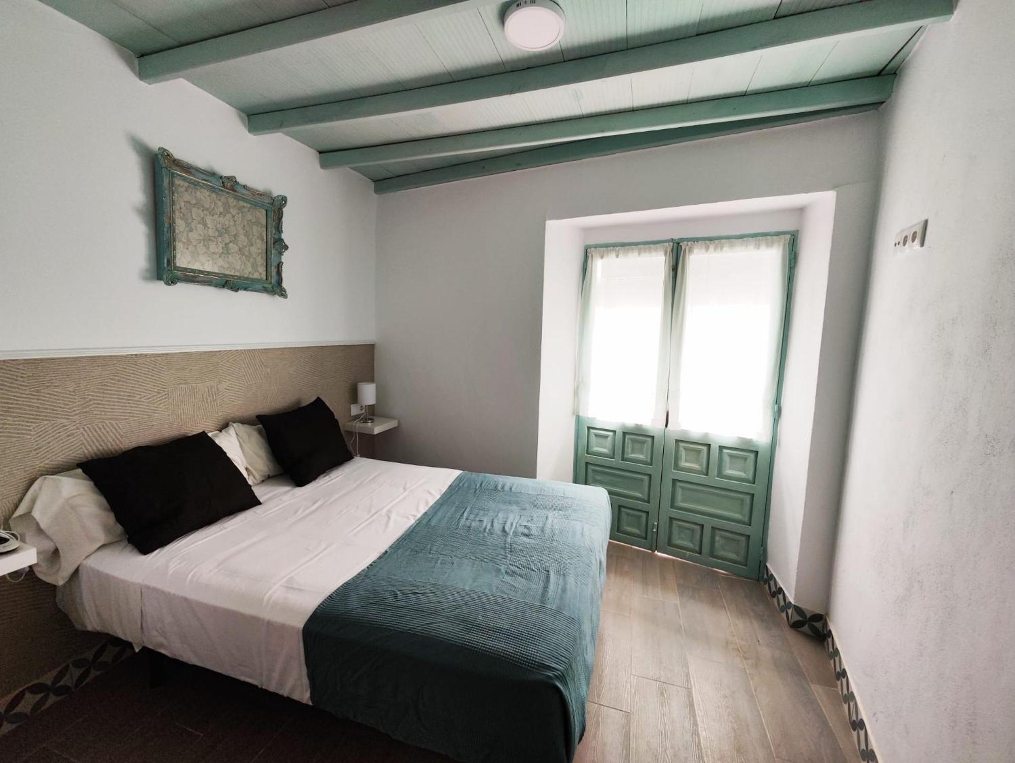 Apartamento Puerta De Cordoba Carmona  Exteriör bild